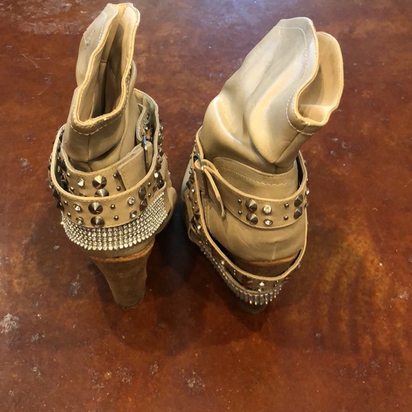 Studded booties - Picture 2 of 3